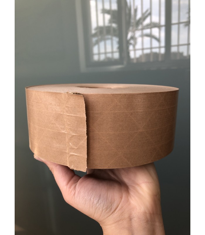 Papel engomado o precinto sostenible de 60mm ancho y 120 m largo, foto desde móvil